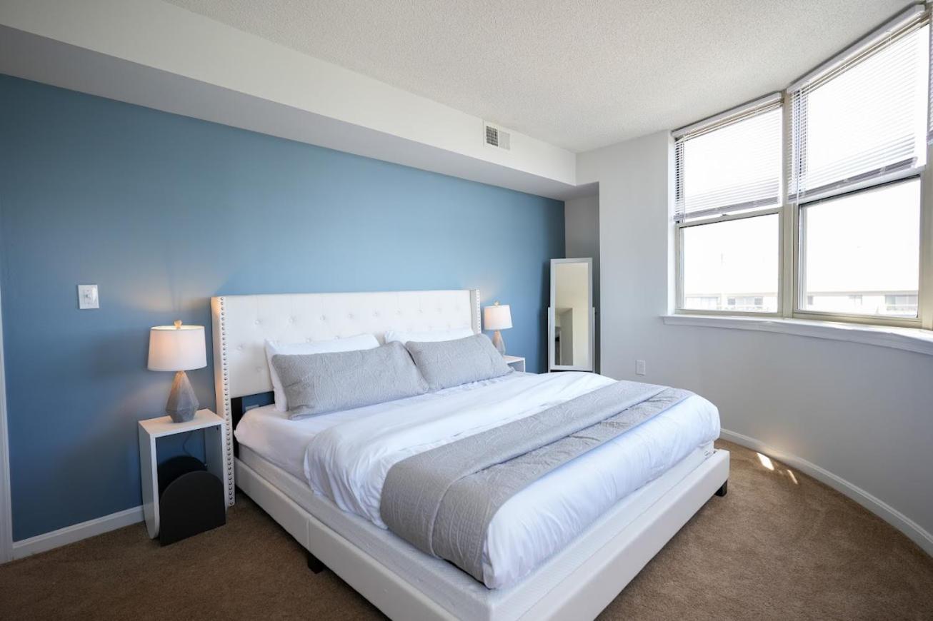Ballston Getaway King Suite Arlington Buitenkant foto